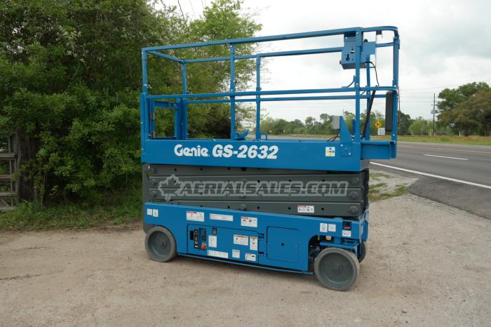 GENIE 2632 Scissor lift for sale