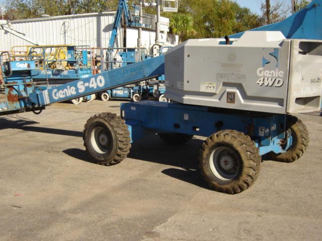 GENIE S40 straight stick boomlift